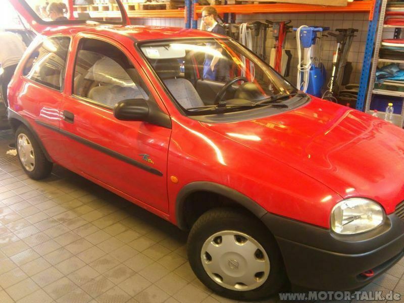 Opel Corsa B 1.0 12V Test