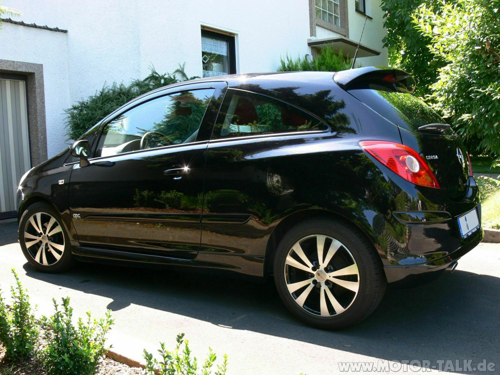 Opel Corsa D 1.4 Test