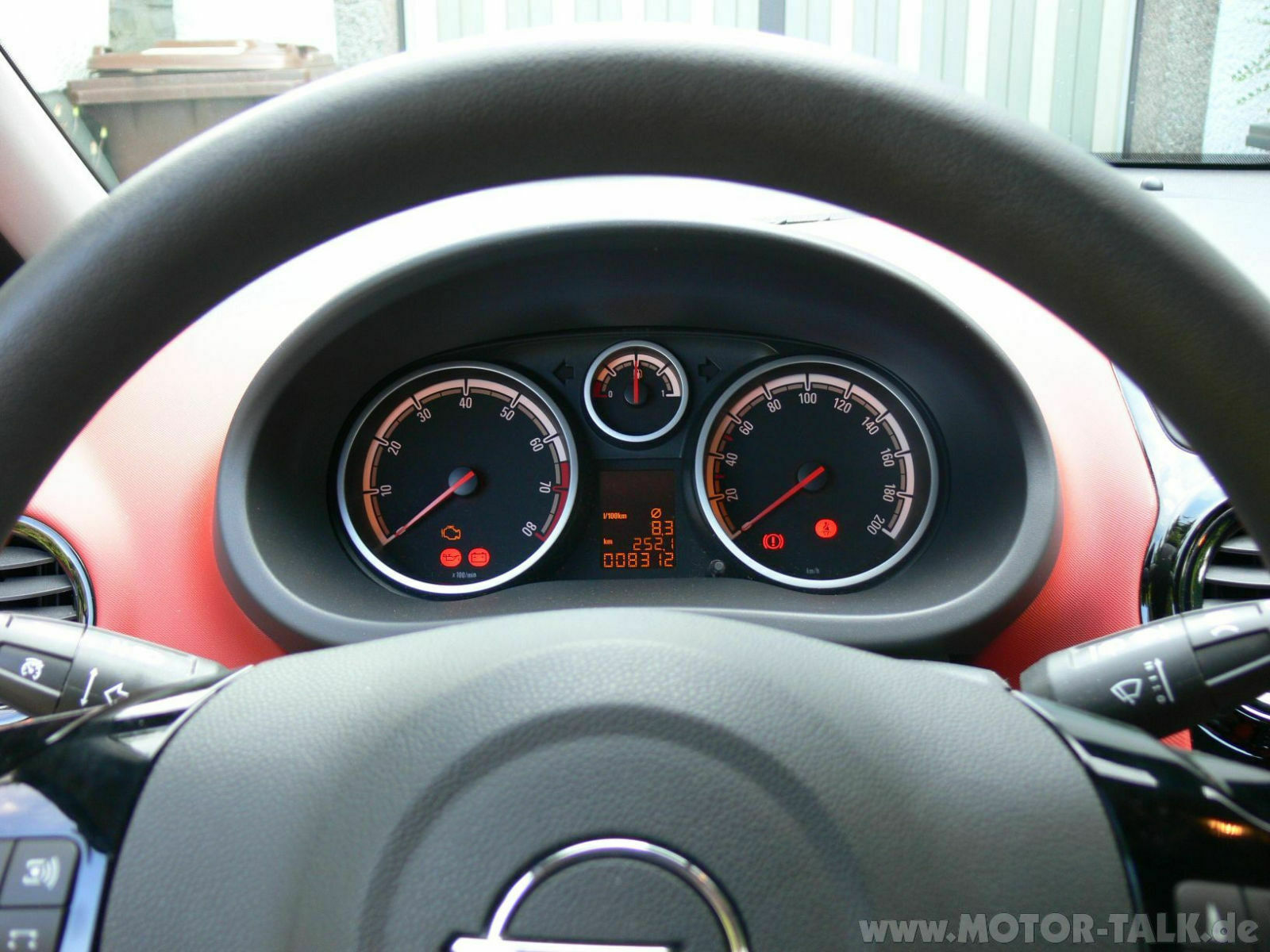 Opel Corsa D 1.4 Test