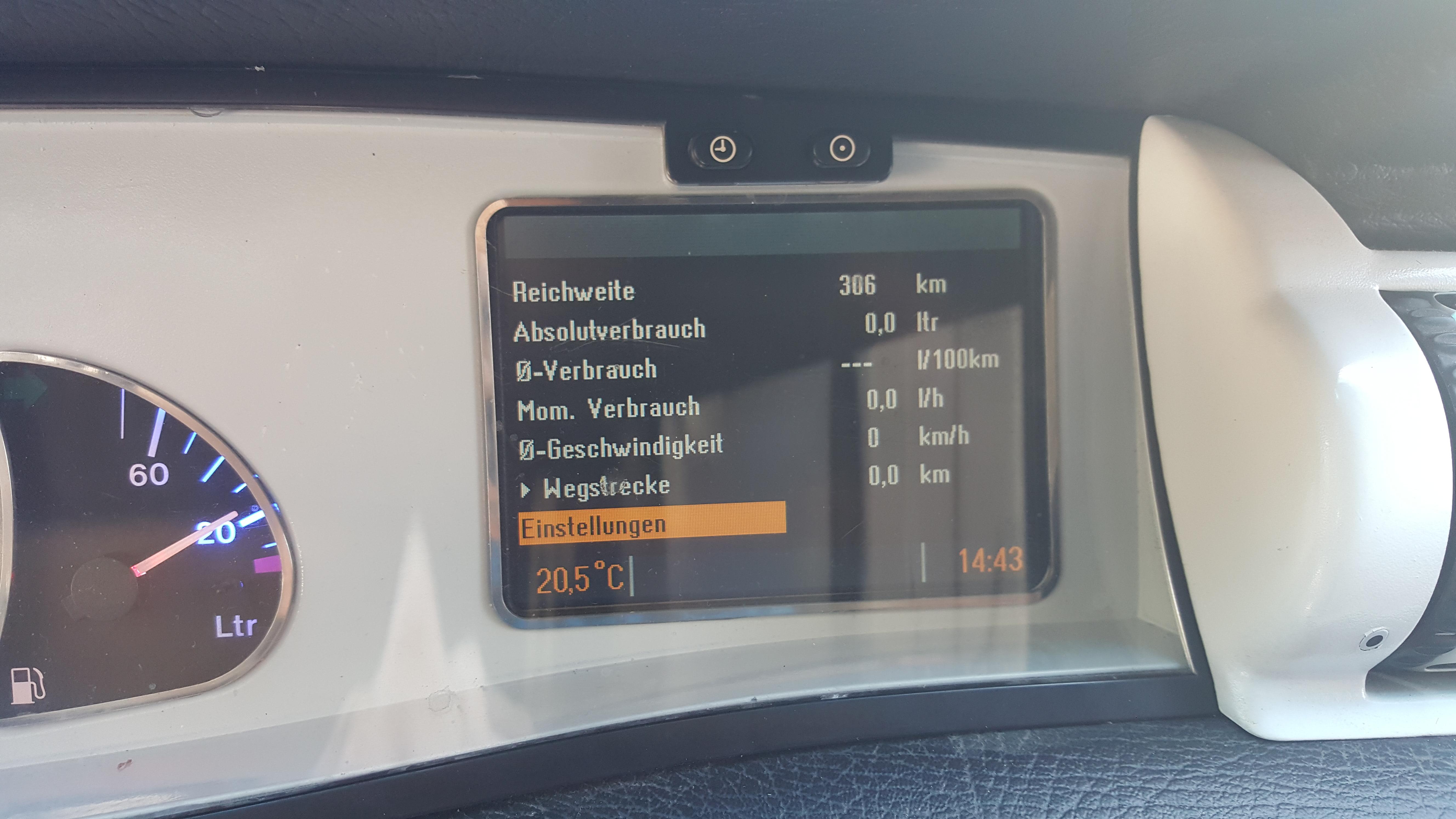 Opel Omega B 2.5 V6 von Panzerskulls