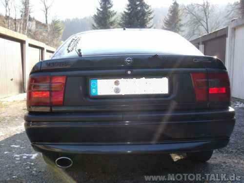 Opel Vectra A 1.8 Schrägheck Test