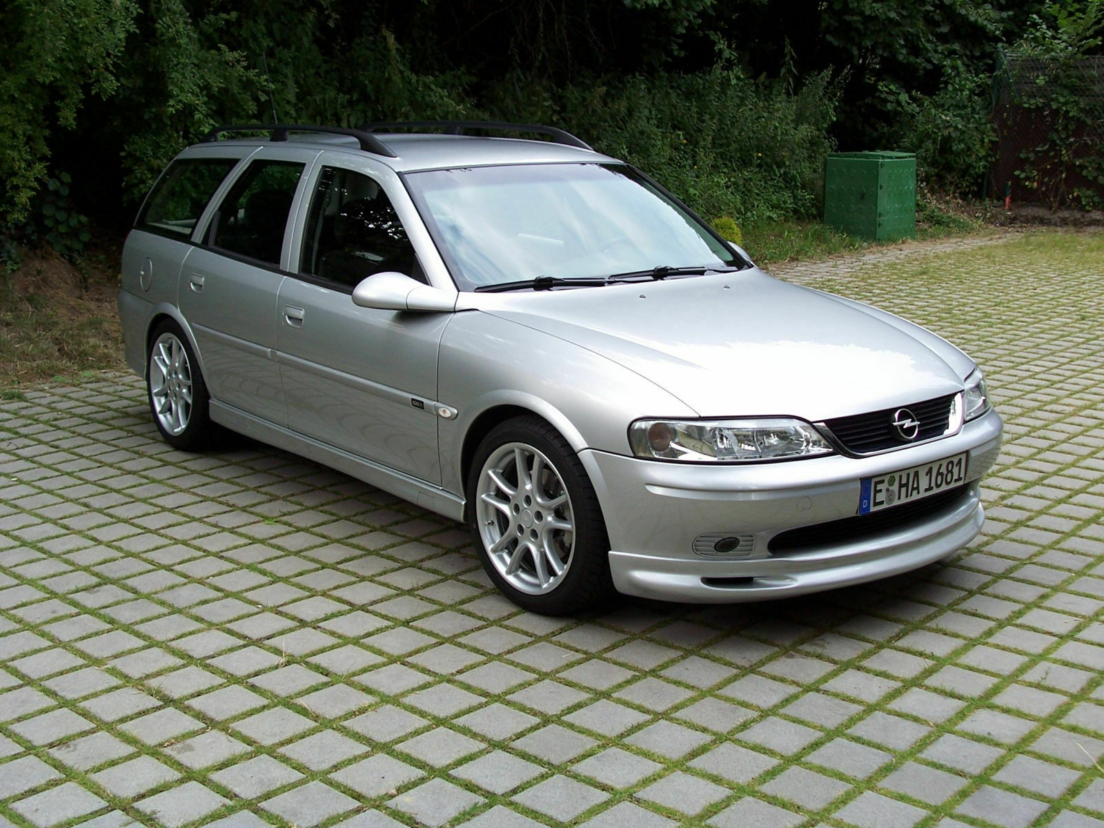 Opel Vectra B 1.8 16V Caravan Test