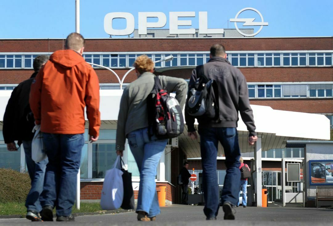 Ende 2014 wird das Bochumer Opel-Werk geschlossen, die Produktion des 
Familienvans Zafira wird nach Rüsselsheim verlegt
