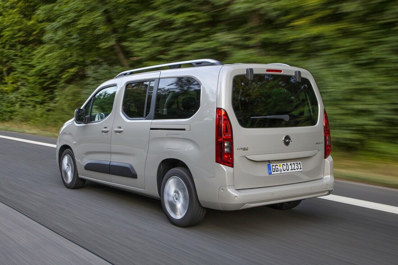 Opel Combo: Heckansicht (langer Radstand)