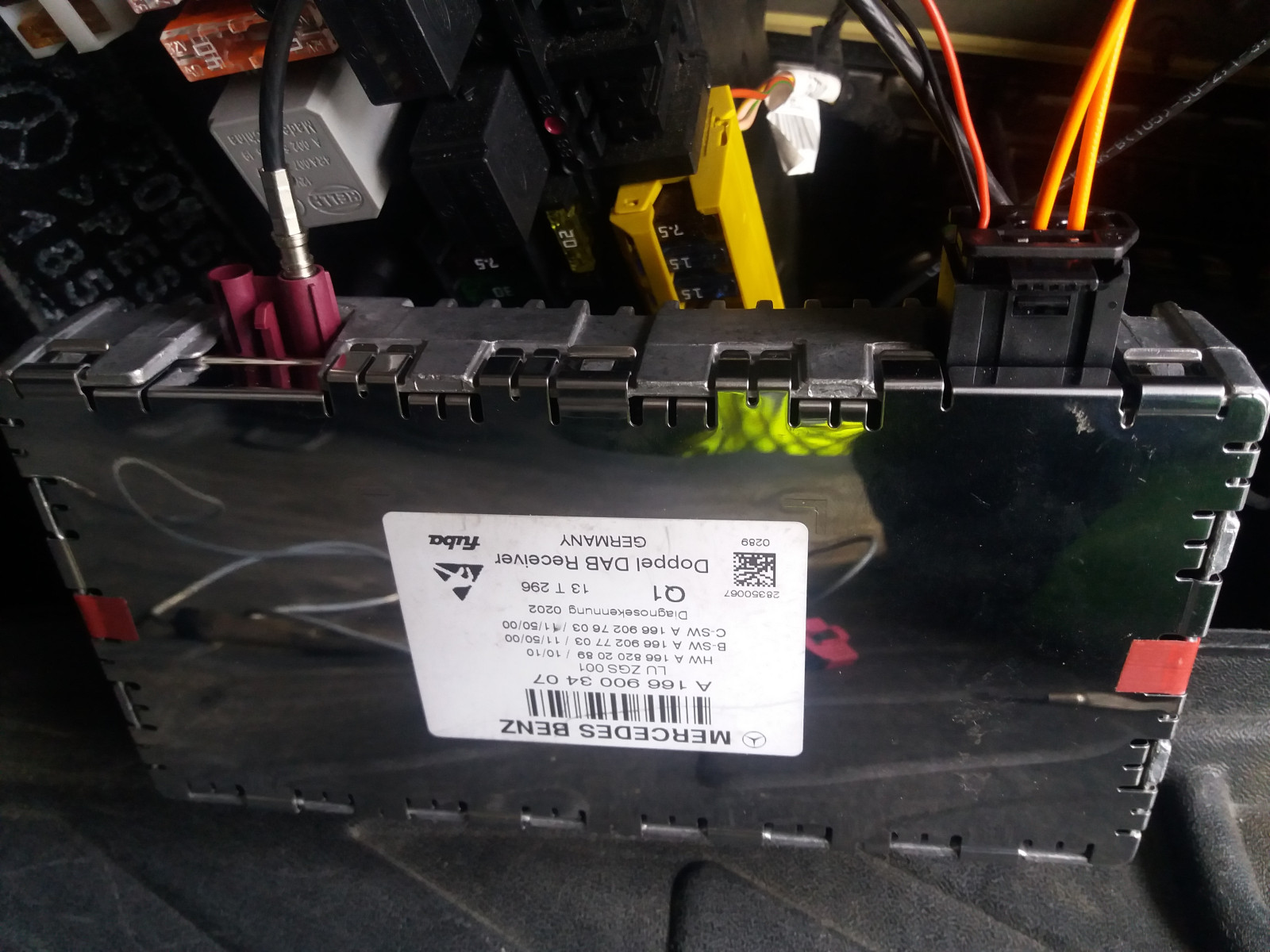 Original DAB+ im W204 Mopf nachrüsten