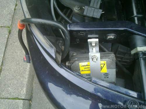 A6-c4-2-5tdi-ael-hella-xenon-steuergeraet-hinter-stossstange-verbaut