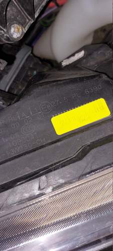 Scheinwerfer Typ Nummer E8 6390.jpg