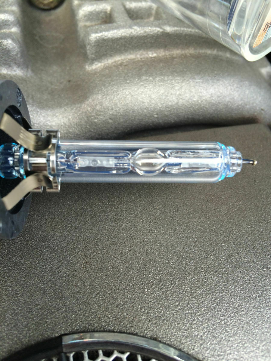 Osram Xenon Brenner SilverStar XENARC od. Osram Xenon Brenner Cool Blue INTENSE XENARC