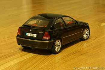 E46-5-m-kyosho-heck