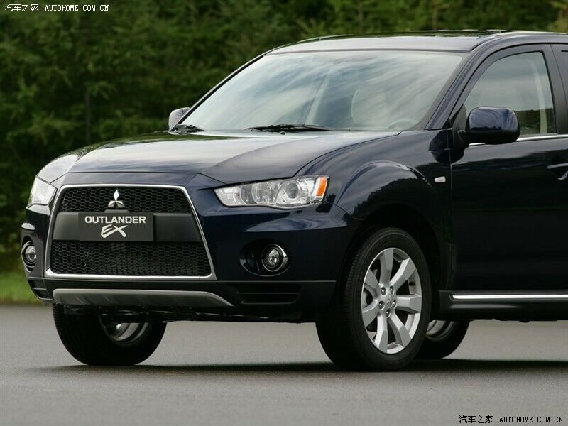 Outlander 2010 (Facelift)