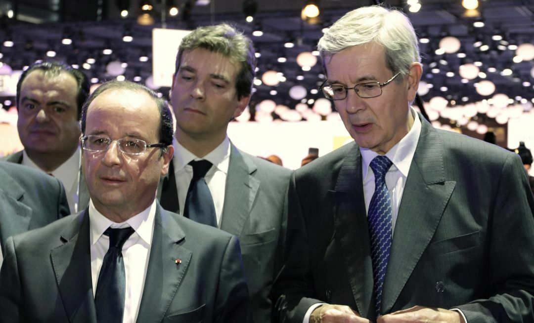 Präsident François Hollande und PSA-Chef Philippe Varin. Laut "Le Monde" wünscht sich der französische Staat, PSA möge Opel kaufen und so an Größe gewinnen.