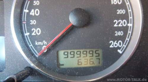 999995