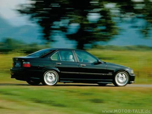 Bmw-m3-sedan-1995-1600x1200-wallpaper-02