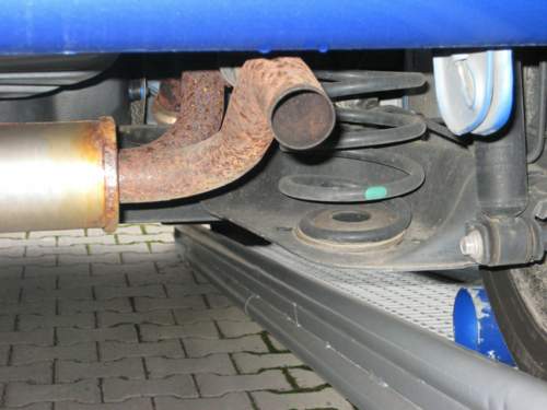 Rostiger Auspuff + Rohr