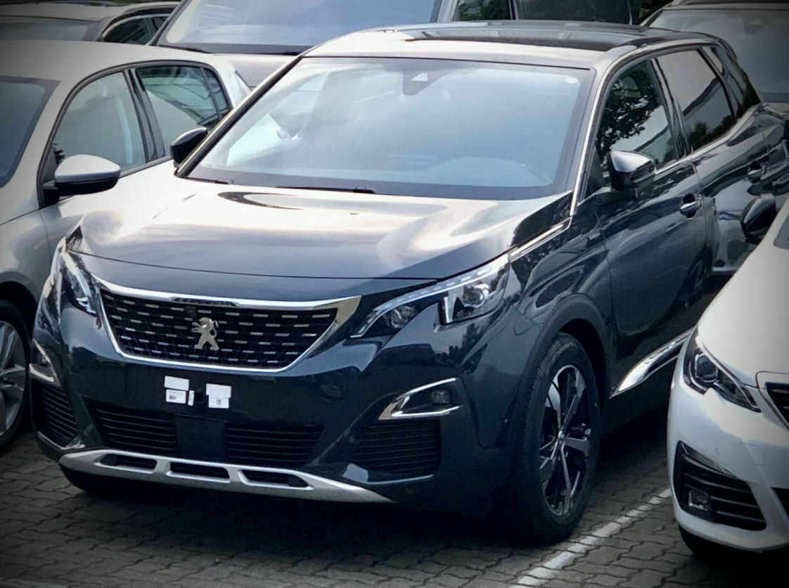 Peugeot 3008 2 (M) 1.6 PureTech 180 Test