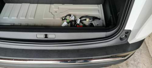 3008 Hybrid4 - Batterie Kofferraum