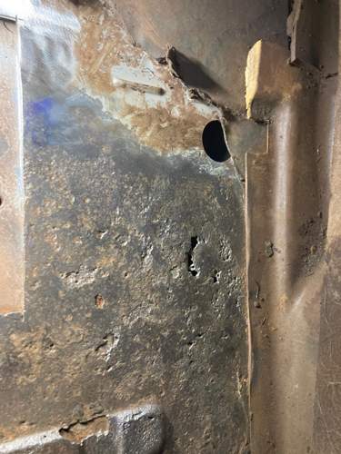 Bodenblech vor reparatur