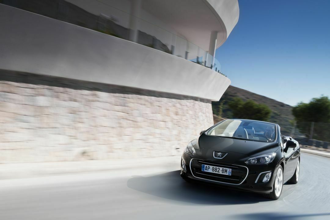 Peugeot 308 CC 2011