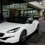 RCZ-R vor dem Hotel