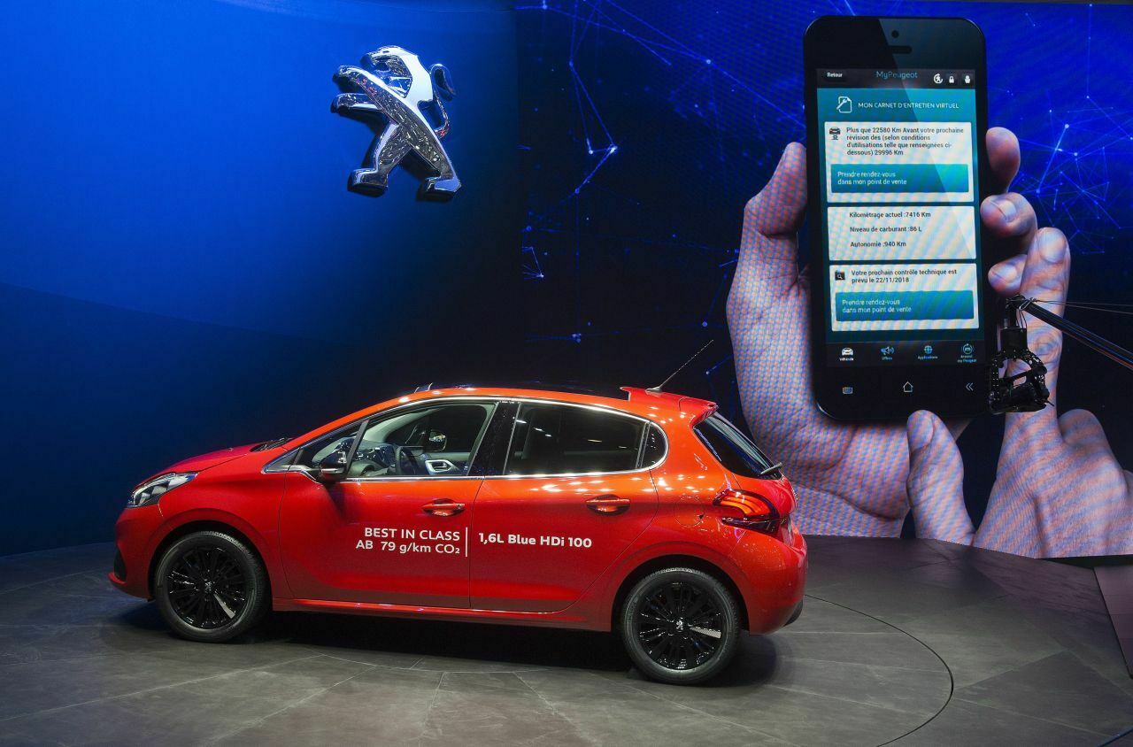Peugeot zeigt auf dem Genfer Salon den gelifteten 208. Mit dem neuen PSA-Diesel wird der Kleinwagen zum Dreiliter-Auto