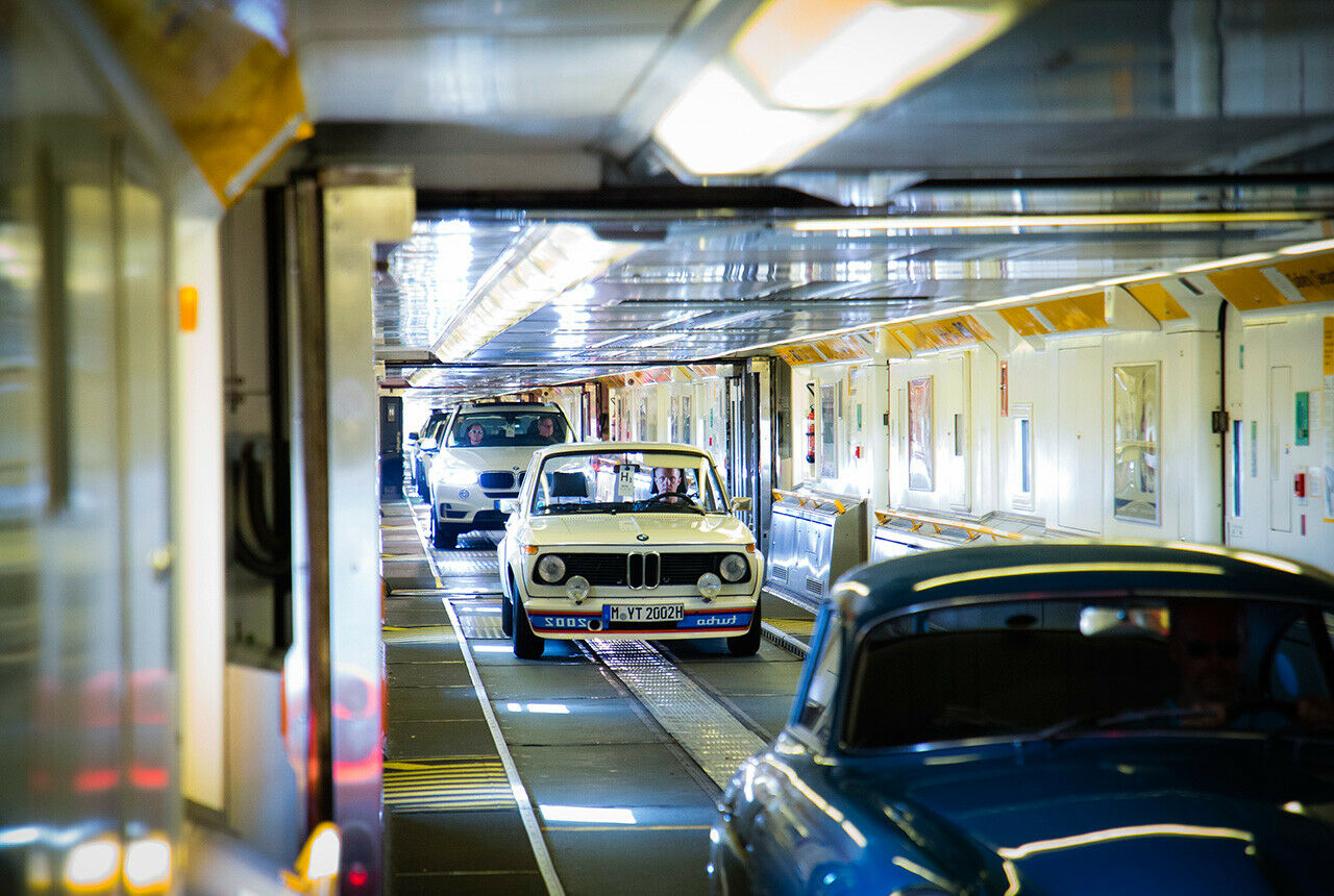Kaum zu glauben, dass ein so zierliches Auto wie der 2002 Turbo im Jahr 1973 eine Provokation war
