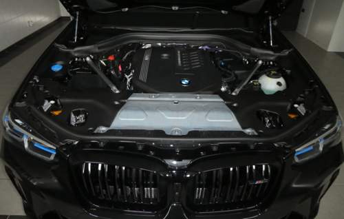 Domstreben M40i