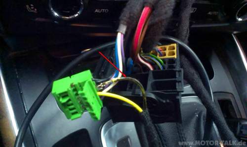 USB + und - in den Steckplätzen