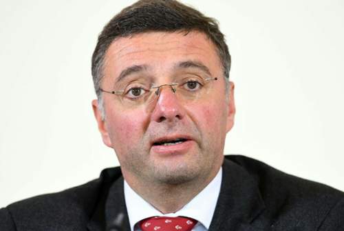 Kritik an der deutschen Pkw-Maut kommt von Österreichs Verkehrsministers Jörg Leichtfried, sie verstoße gegen europäische Grundsätze