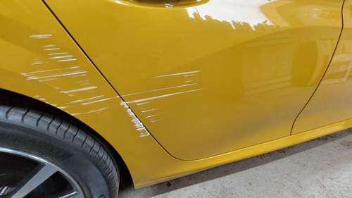 Peugeot 208 rechts
