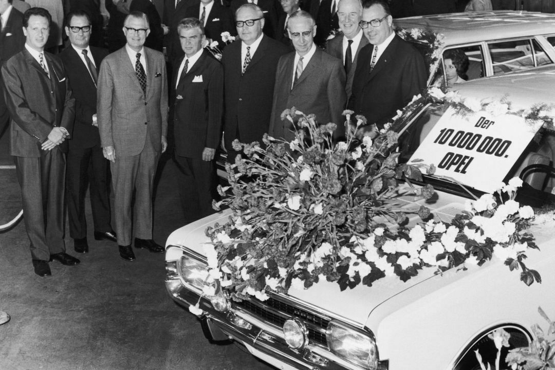Am 6. September 1971 feierte Opel zehn Millionen gebaute Fahrzeuge