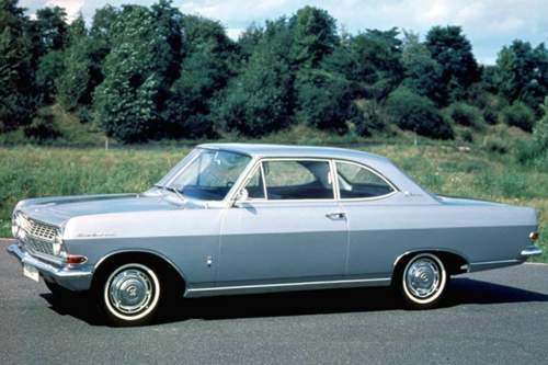 Ein Opel Rekord A Coupe von 1963