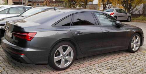 Audi1