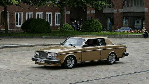 Volvo-262c-bertone