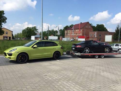 Porsche-twins-auf-reisen
