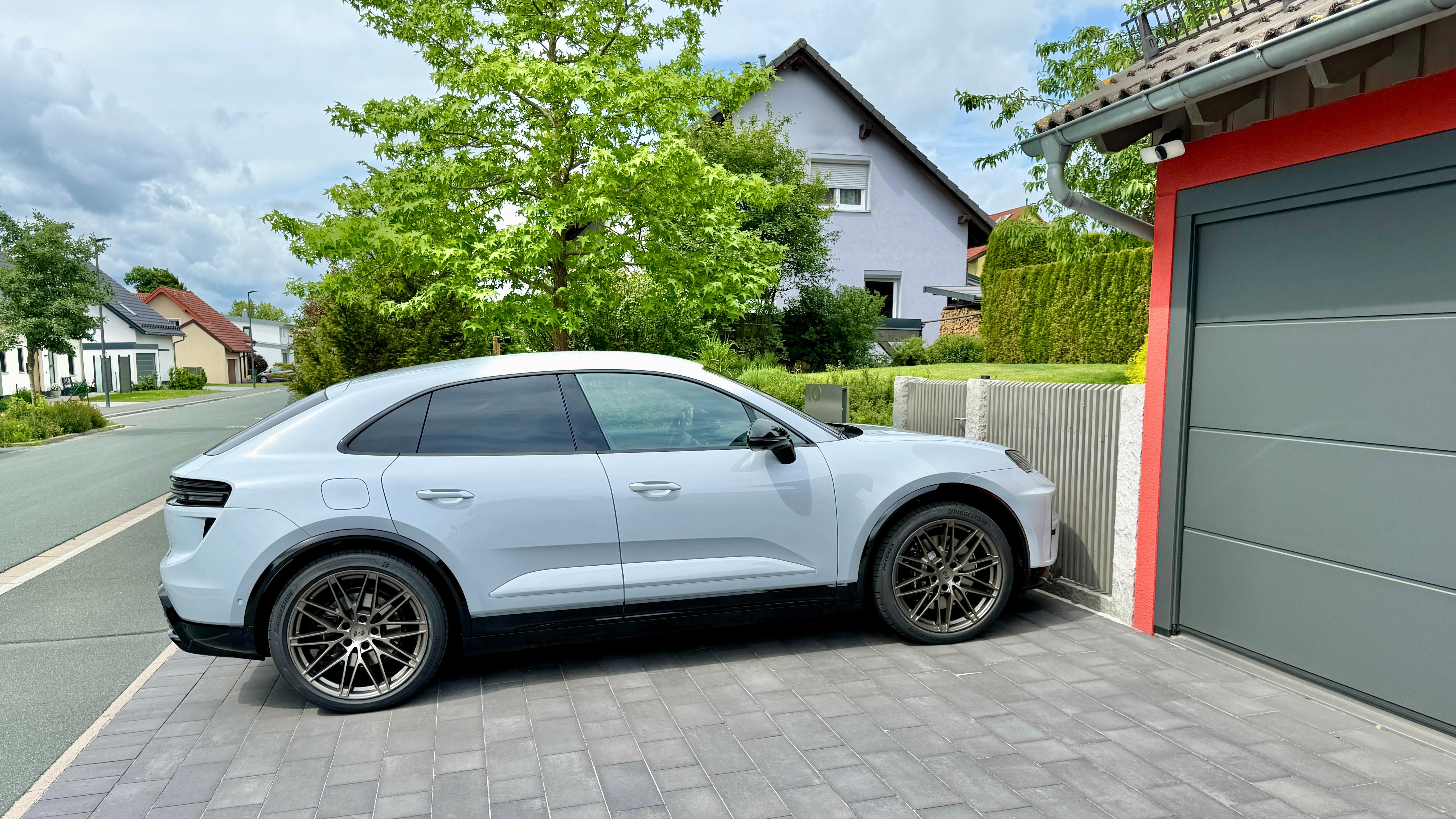 Porsche e-Macan (XAB) MACAN TURBO von TT911