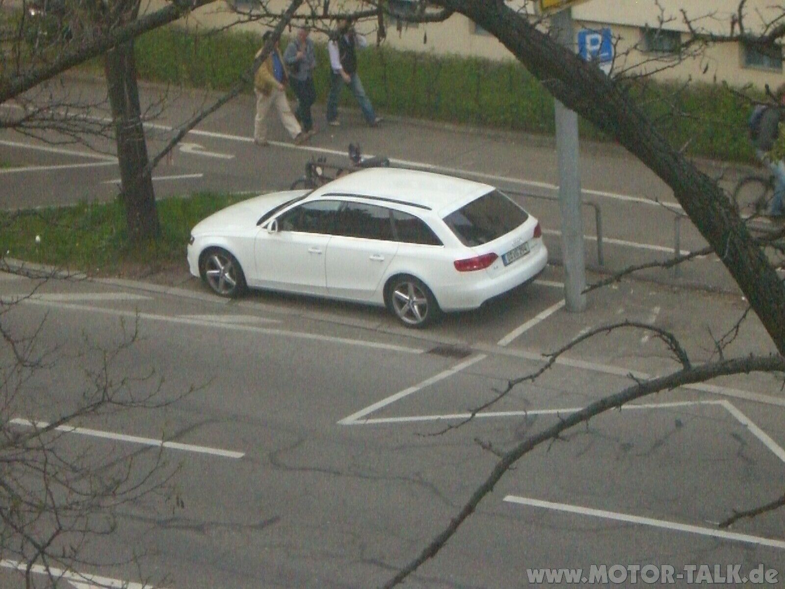Postet doch mal Bilder Eurer A4 in weiss :)