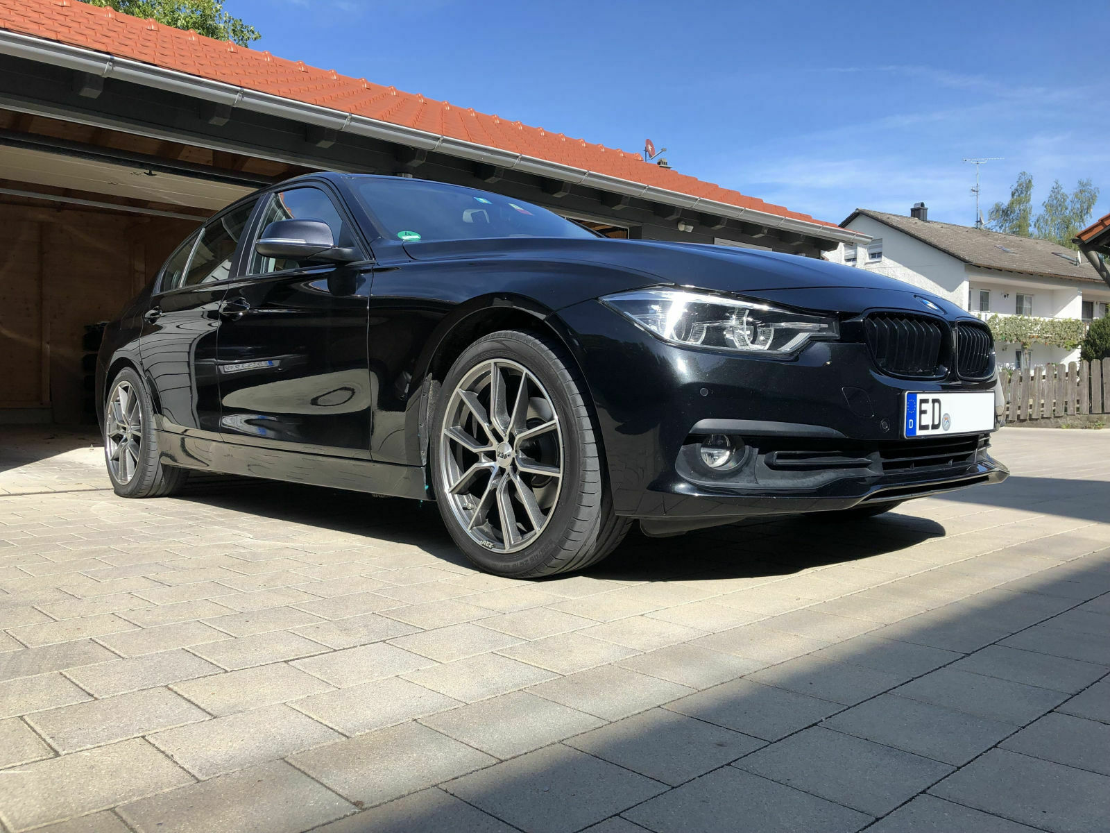 Postet eure BMWs mit euren Felgen :)