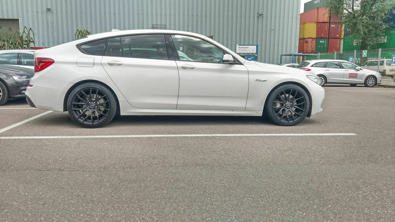 Postet hier eure BMWs mit euren Felgen:-)