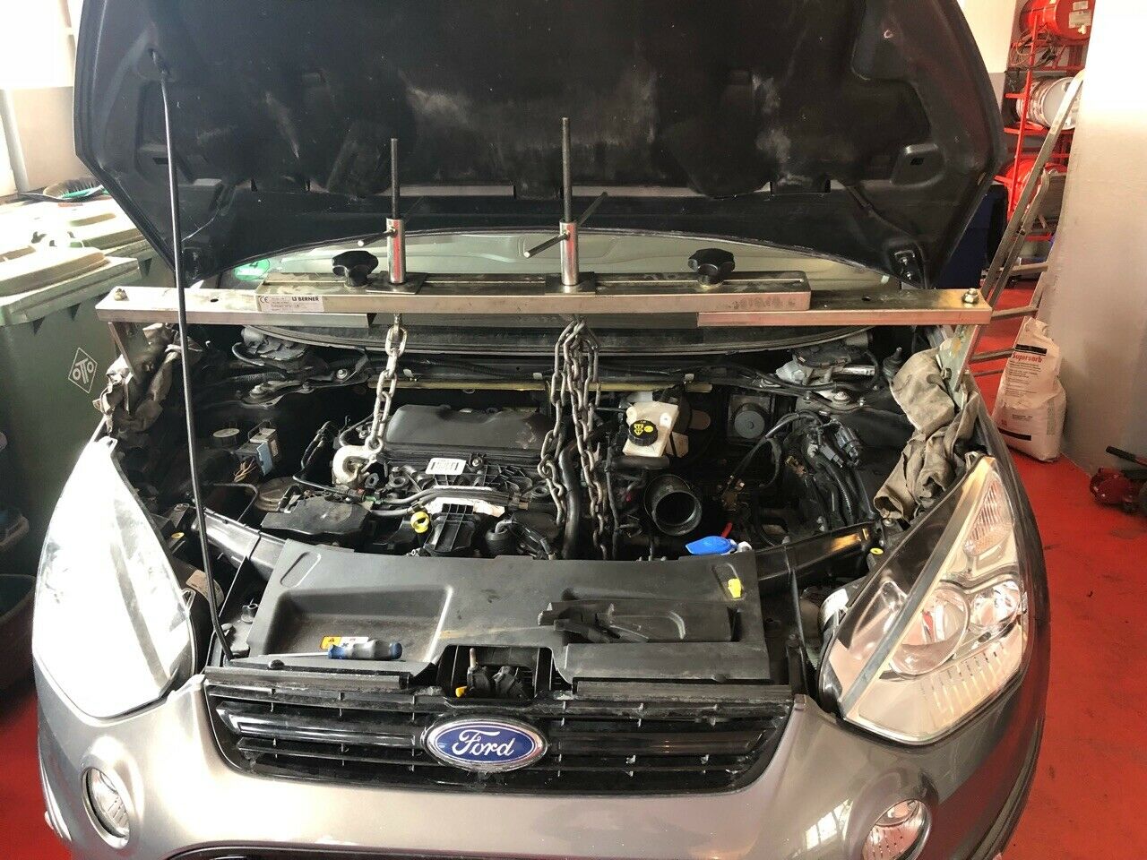 Powershift wird zerlegt, da erst geruckelt jetzt kein Vortrieb mehr.