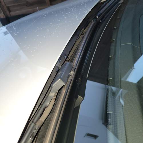 Motorhaube Scheibenwischer2