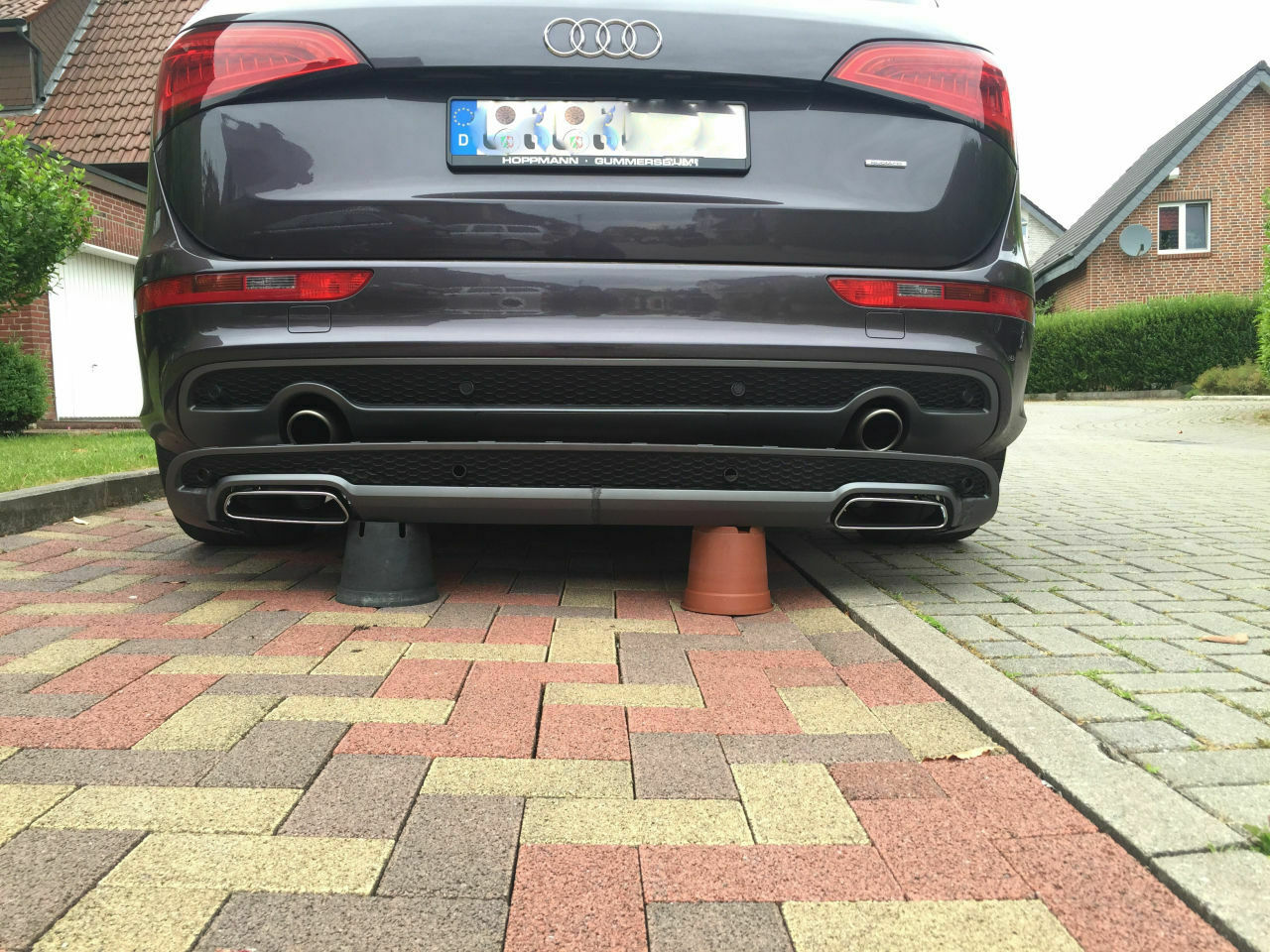 Projekt neue große eckige 2015er Endrohre am Q5 :)