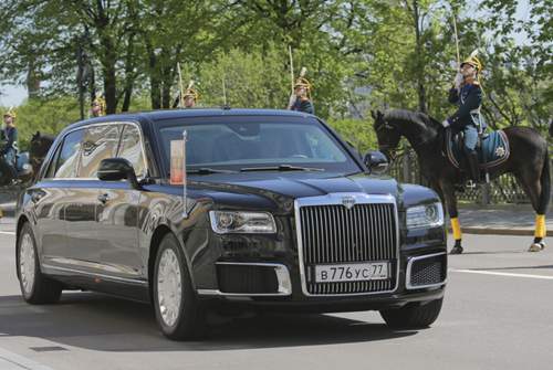 Der Name Cortege bedeutet Ehrengeleit, ein feiner Wagen für den russischen Chef