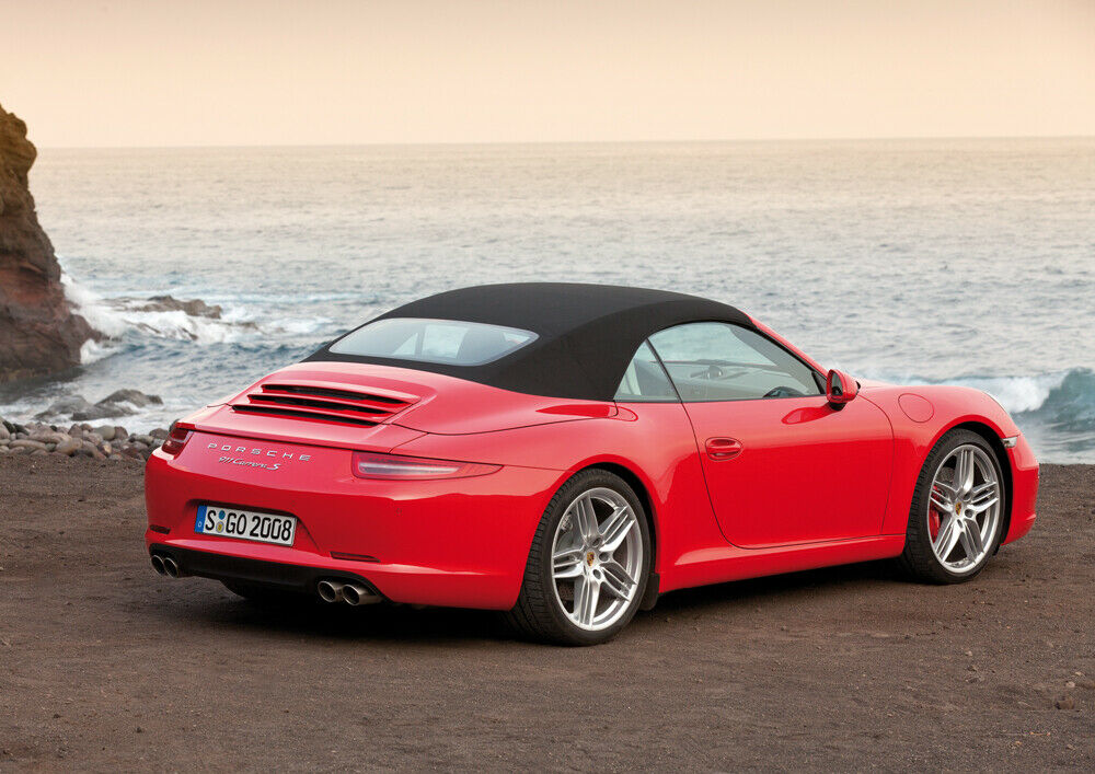 911 mit geschlossenem Verdeck