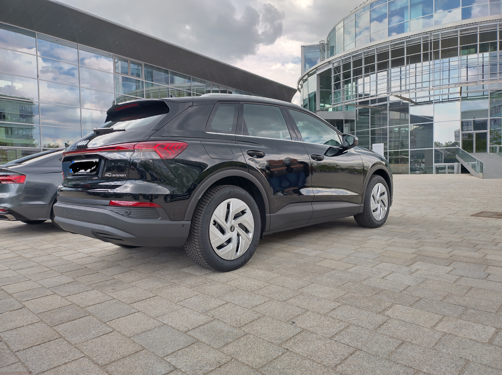 Q4 e-tron: Wartezimmer und Liefertermine