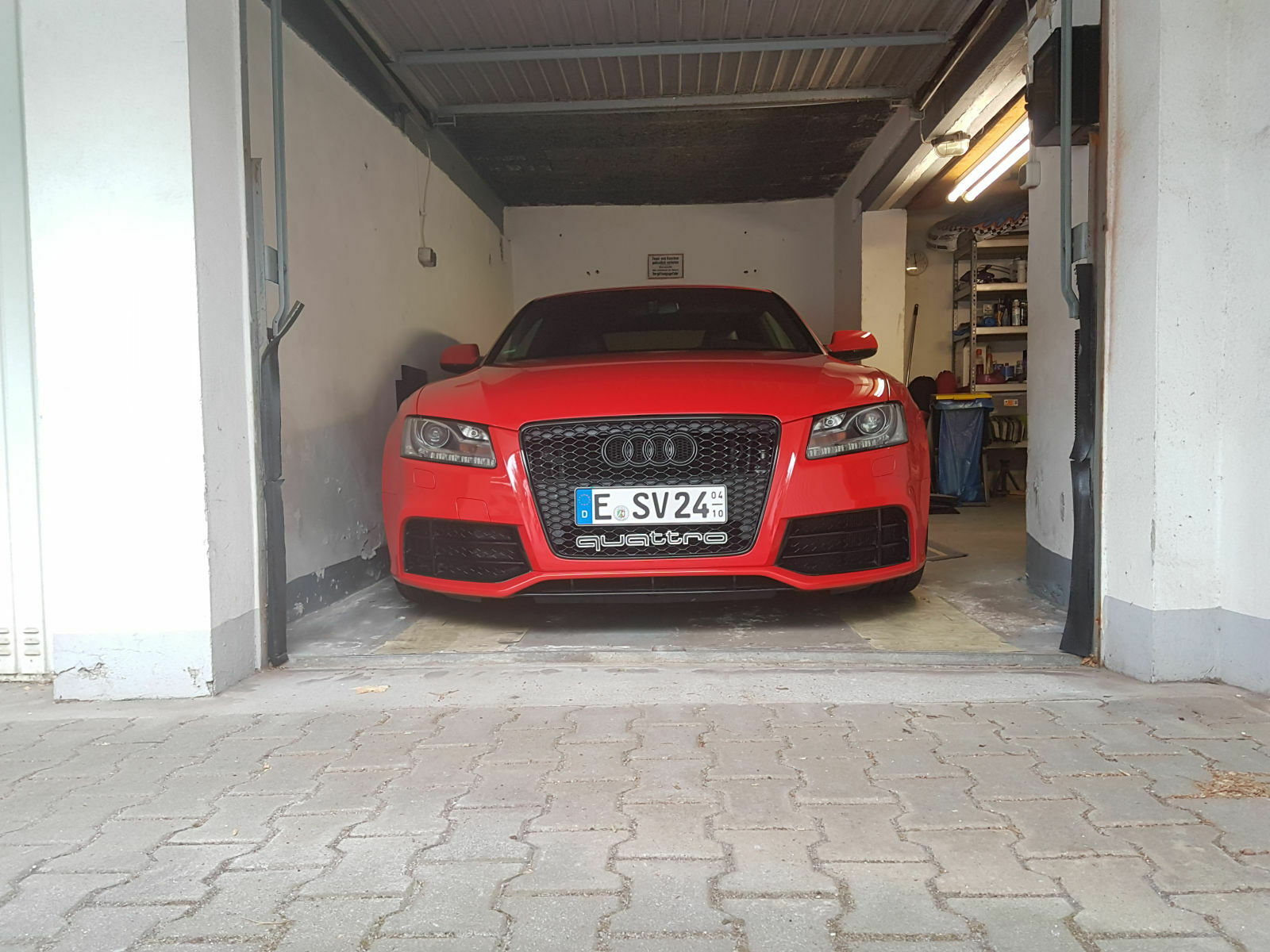 Quattro badge / Schriftzug im Kühlergrill wo bestellen?