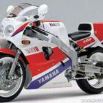 Yamaha-fzr750r-owo1