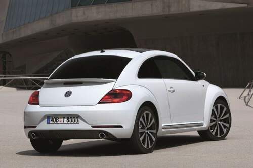 VW Beetle R-Line mit 18-Zoll-Felgen