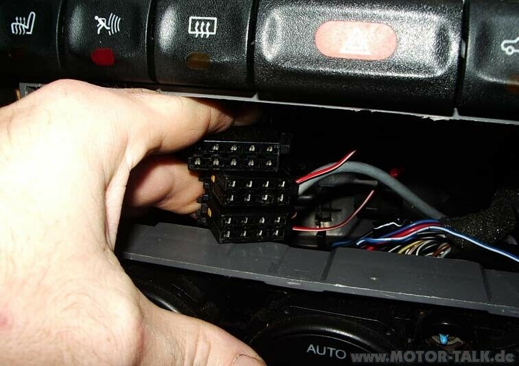 Radio CAR400