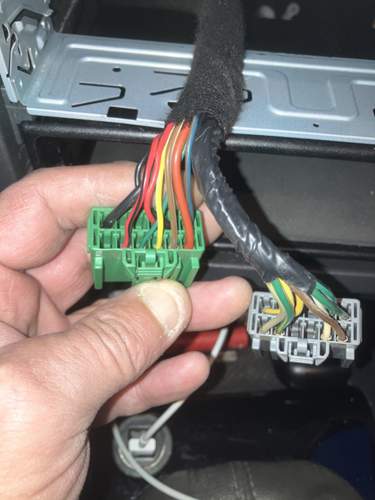 Radio Volvo V40 Spannungsversorgung