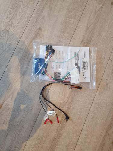 Adapter ISO und Lenkrad